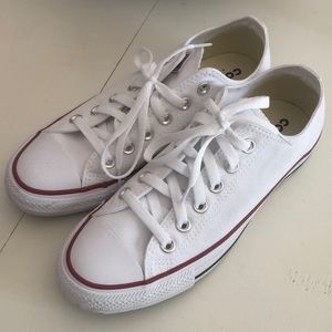 Converse size 8
